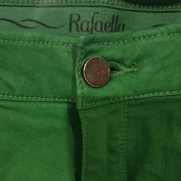 Rafaella Green Distressed Jean Shorts Fringe Hem - Picture 2 of 6